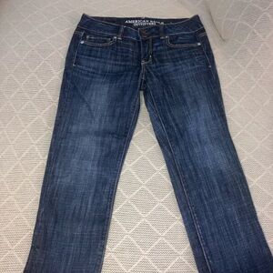 American Eagle Outfitters Artist Crop Stretch Dark Wash Jean size 4